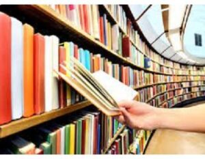 Arquitecto rehabilitación Valencia libro en la biblioteca